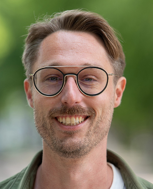 Op de foto: Tomas Komen